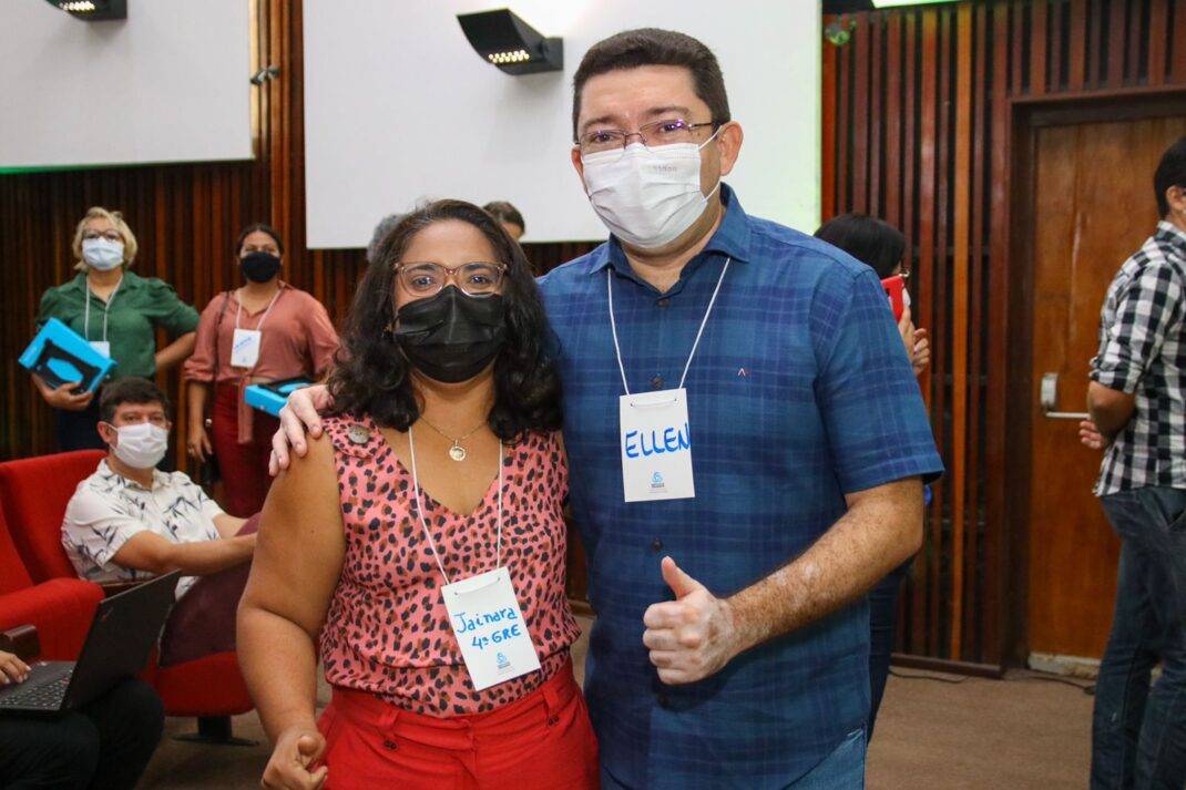 Governo do Piauí garante progressão e abono salarial a profissionais da educação